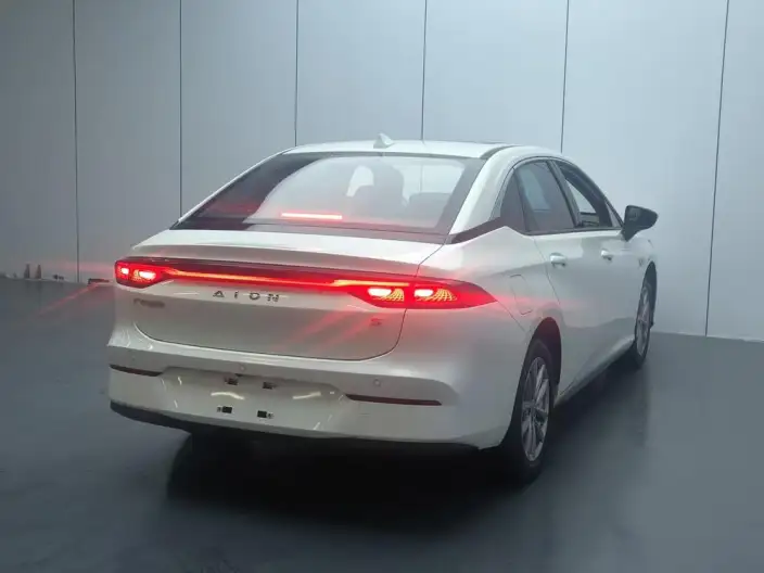 AION S 2023 Model Mei 580 – фото 6