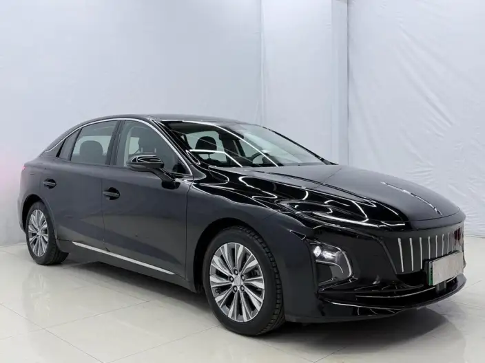 Hongqi E-QM5 2024 Model 500KM Travel Edition 100kW