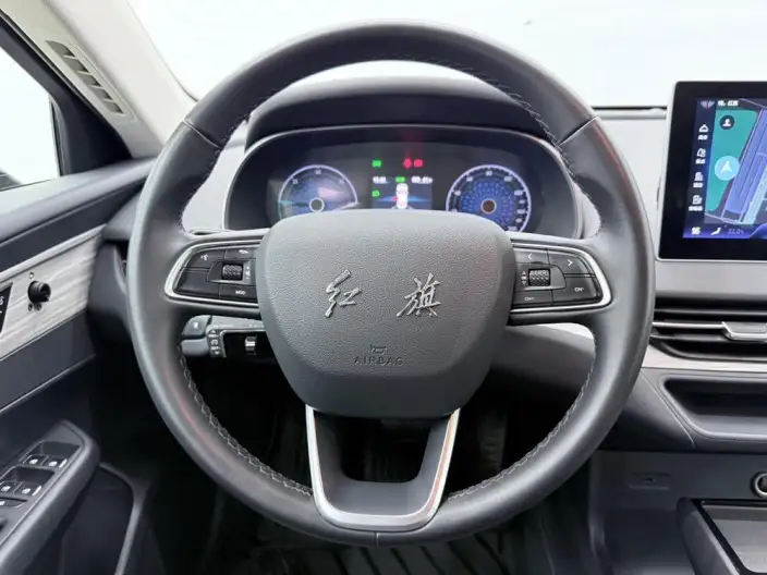 Hongqi E-QM5 2024 Model 500KM Travel Edition 100kW – фото 10