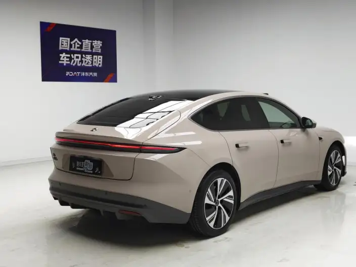 NIO ET5 2022 Model 100kWh – фото 7
