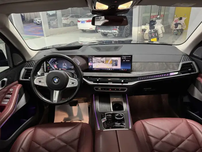 BMW X5 2023 Model xDrive30Li M Sports Set – фото 7