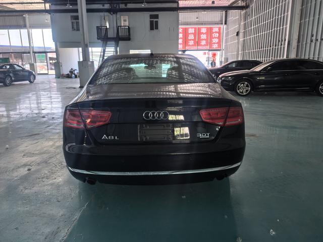 Audi A8 2011 A8L 3.0 TFSI quattro Comfort 213 kW – фото 5