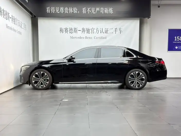 Mercedes-Benz E-Class PHEV 2024 Model E 350 e L sedan – фото 3