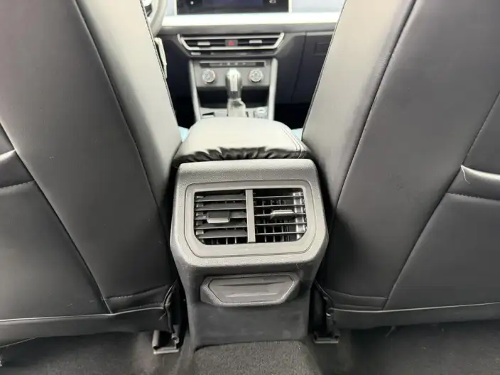 Volkswagen Lavida 2024 Model 1.5L Automatic Deyi Edition – фото 8