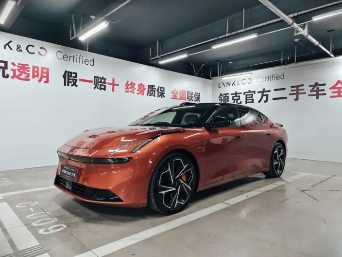 **Lynk & Co Z10** 2025 Model 95kWh 702km 4WD Halo