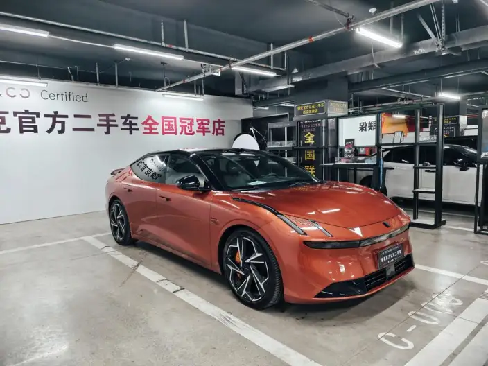 **Lynk & Co Z10** 2025 Model 95kWh 702km 4WD Halo