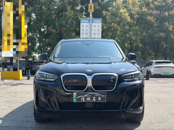 BMW iX3 2023 Model Leading Model – фото 2