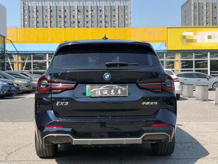 BMW iX3 2023 Model Leading Model – фото 5