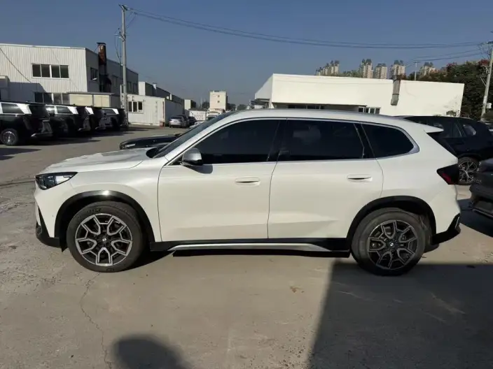 BMW X1 2023 Model sDrive25Li X Design Set – фото 3