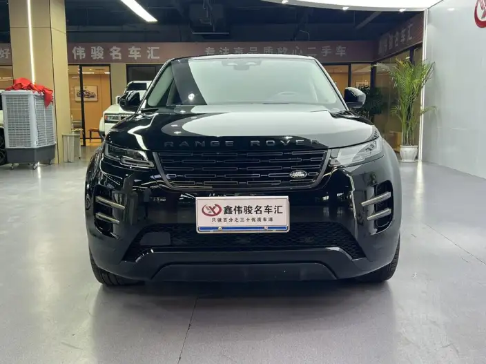 Range Rover Evoque 2026 Model Range Rover Evoque L 2.0T SE – фото 2