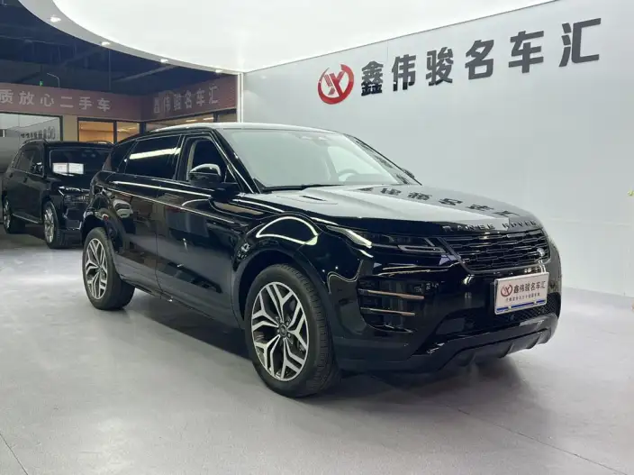 Range Rover Evoque 2026 Model Range Rover Evoque L 2.0T SE – фото 3