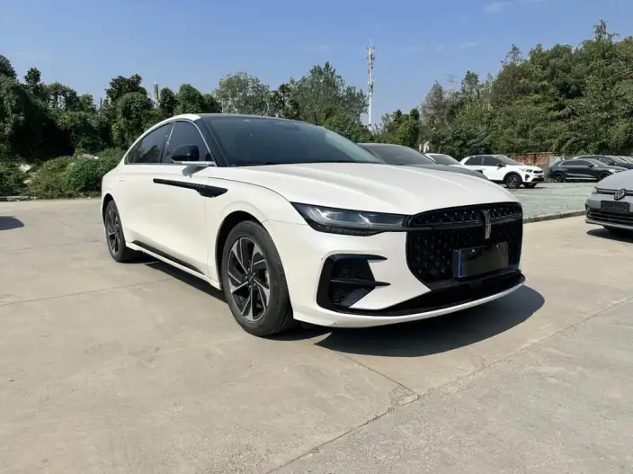 Lincoln Z 2022 Model i Cool Exclusive Edition