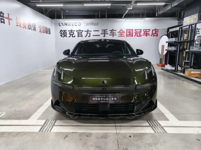 Lynk & Co 10 EM-P 2025 Model 240 4WD Ultra Sports Edition