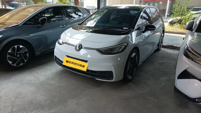 Volkswagen ID.3 2023 Model Pure Smart Edition – фото 1