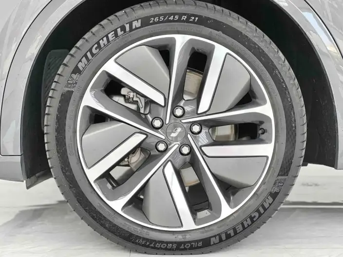 Li Auto L9 2023 Model Pro Edition – фото 7