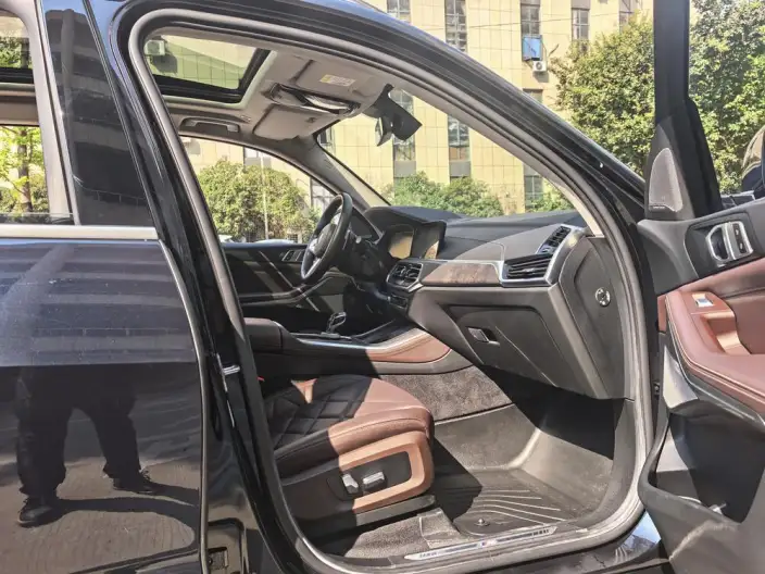 BMW X5 2022 Model xDrive 30Li Exclusive Model M Sports Set – фото 8