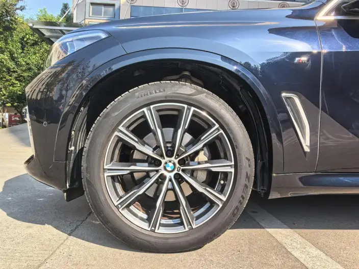 BMW X5 2022 Model xDrive 30Li Exclusive Model M Sports Set – фото 10