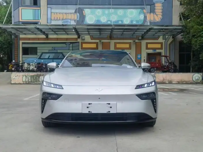 eπ 007 2025 Model EV 565 4WD Max Pilot Edition – фото 2