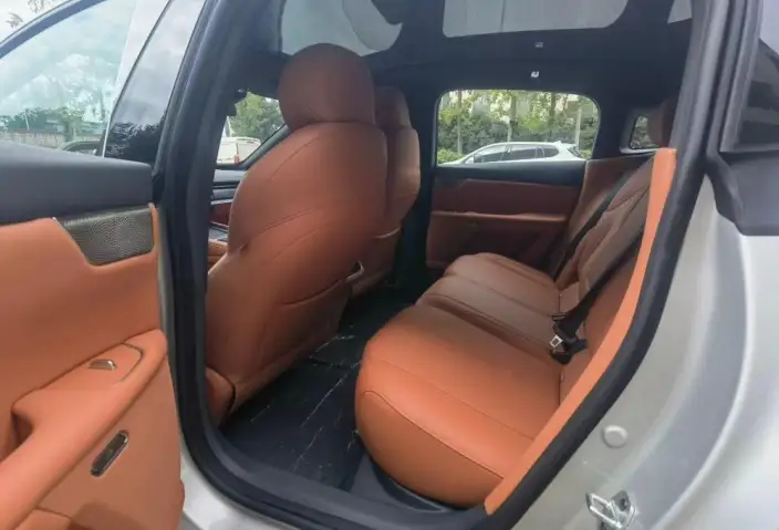 eπ 007 2025 Model EV 565 4WD Max Pilot Edition – фото 9