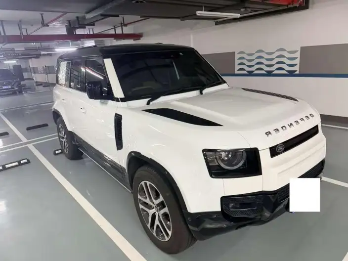 Land Rover Defender 2024 Model 110 3.0T P400 X-Dynamic HSE – фото 2