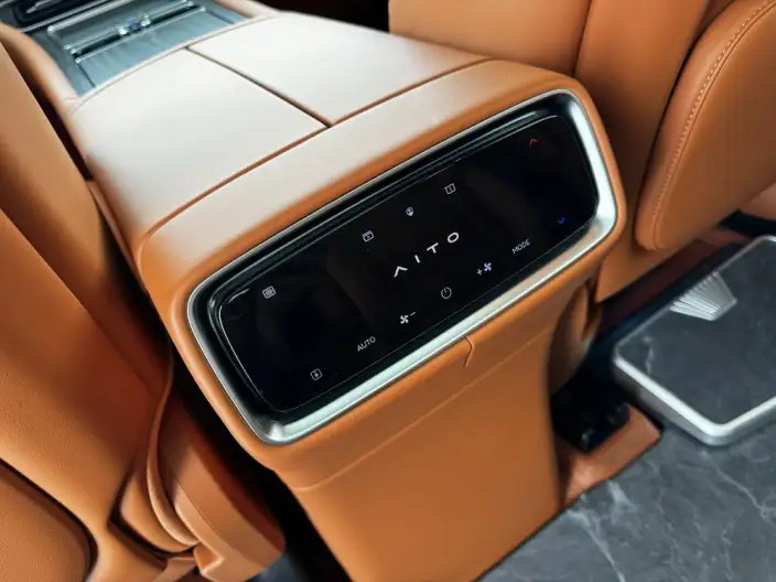 Aito M9 2024 Model Extended Range Ultra VI seat Edition – фото 8