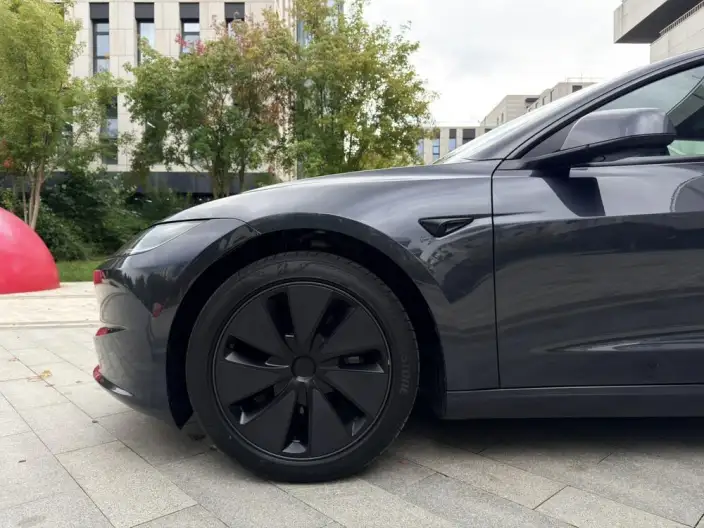 Model 3 2025 Model Rear-wheel drive version – фото 9