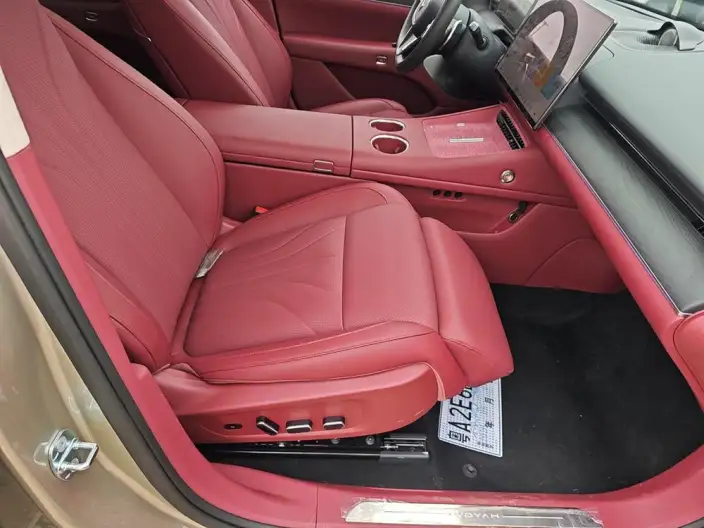 Voyah Pursuit L 2026 Model 4WD Ultra – фото 7