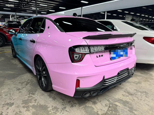Lynk & Co 03+ 2022 2.0TD Automatic Yufeng – фото 11