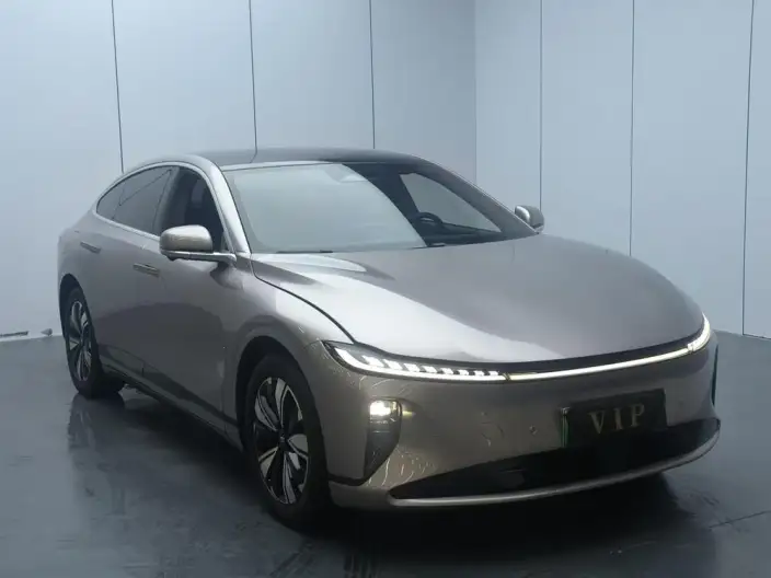 Changan Qiyuan A07 2025 Model Blue whale EV 525 Luxury Model