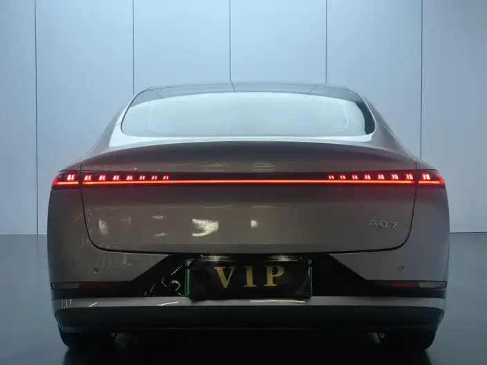 Changan Qiyuan A07 2025 Model Blue whale EV 525 Luxury Model – фото 5