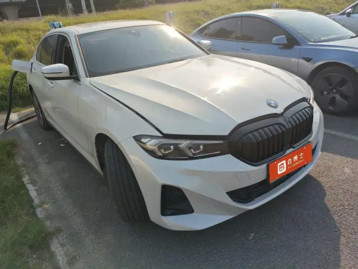 BMW i3 2025 Model eDrive35L – фото 2