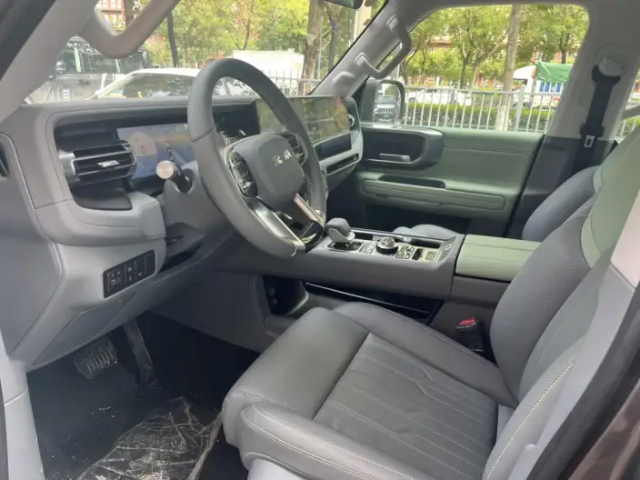 BAIC BJ40 2026 Model 2.0T Automatic Petrol Standard Edition – фото 10