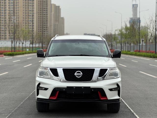 Nissan Patrol 2017 модификация 4.0L автоматическое Qian Drive 7 seat параллельный импорт Imported – фото 2