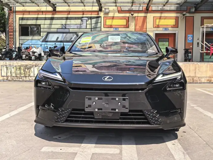 Lexus ES 2026 Model 300h