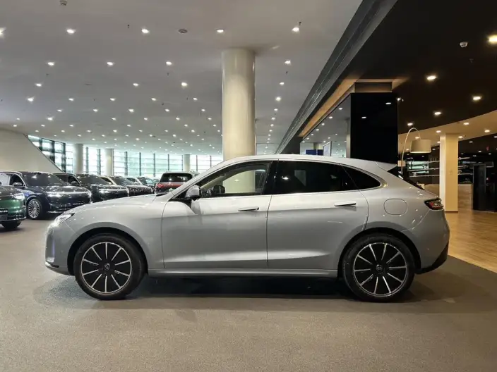 Aito M5 2022 Model Extended Range 4WD Ultimate Edition – фото 3