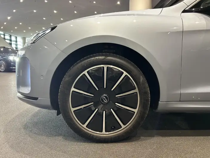 Aito M5 2022 Model Extended Range 4WD Ultimate Edition – фото 8