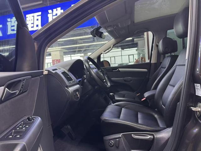 Volkswagen Sharan 2016 модификация 280TSI Lexiang 7 seat – фото 4