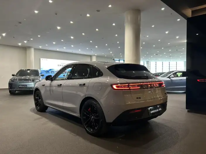Aito M5 2024 Model Extended Range Max RS 4WD Advanced intelligent driving Edition – фото 5