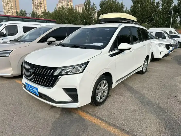 WULING Jiachen 2022 Model 1.5L Manual Changxiang Edition Comfort Model