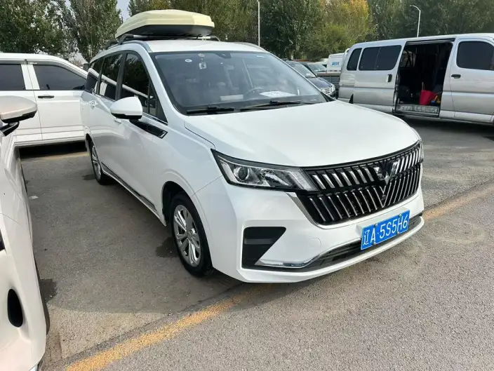 WULING Jiachen 2022 Model 1.5L Manual Changxiang Edition Comfort Model