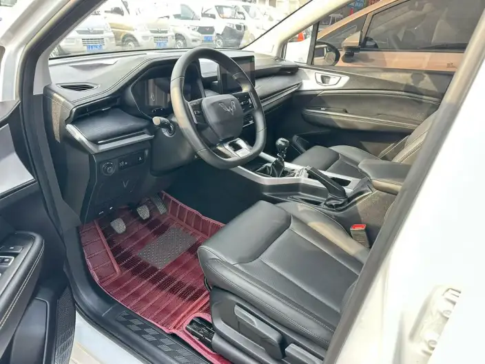 WULING Jiachen 2022 Model 1.5L Manual Changxiang Edition Comfort Model – фото 7