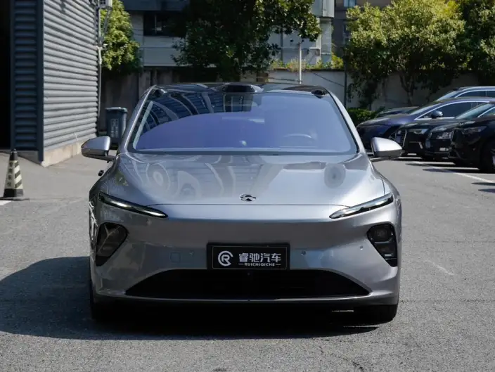 NIO ET7 2024 Model 75kWh Executive Signature Edition – фото 2