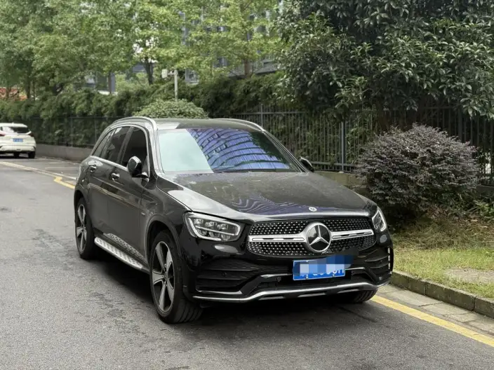 Mercedes-Benz GLC 2022 Model Facelift II GLC 300 L 4MATIC Luxury Model – фото 2