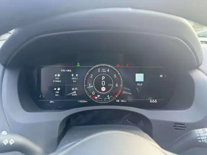 Jaguar XE L 2022 Model 2.0T 250PS R-DYNAMIC S Enterprising Sports Edition – фото 7