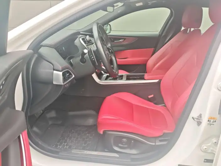 Jaguar XE L 2022 Model 2.0T 250PS R-DYNAMIC S Enterprising Sports Edition – фото 8