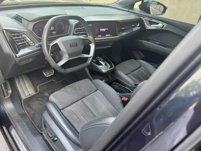 Audi Q4 e-tron 2023 Model 40 e-tron Genesis Night Edition – фото 7