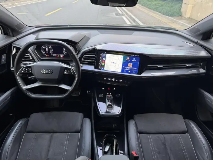 Audi Q4 e-tron 2023 Model 40 e-tron Genesis Night Edition – фото 9