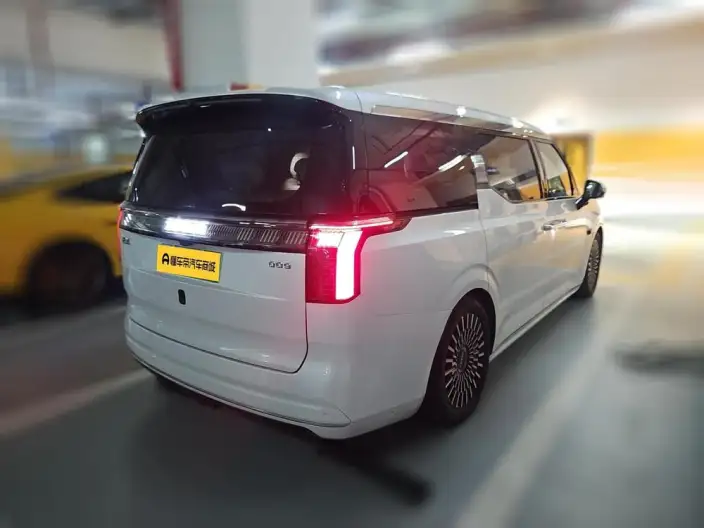 ZEEKR 009 2024 Model VI seat Executive Edition 4WD 108kWh