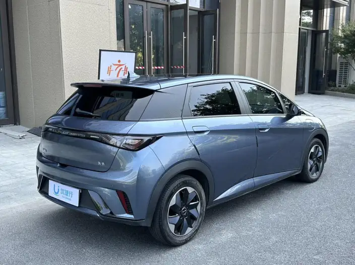 BYD Dolphin 2024 Model Honor Edition 420km Fashion Edition – фото 6