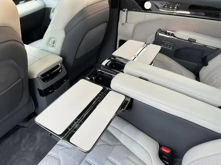 ZEEKR 009 2024 Model VI seat Executive Edition 4WD 108kWh – фото 9